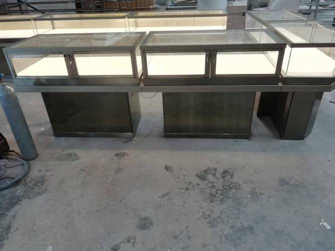 贵州烤漆展柜代工的应用场景与选型关注点梳理